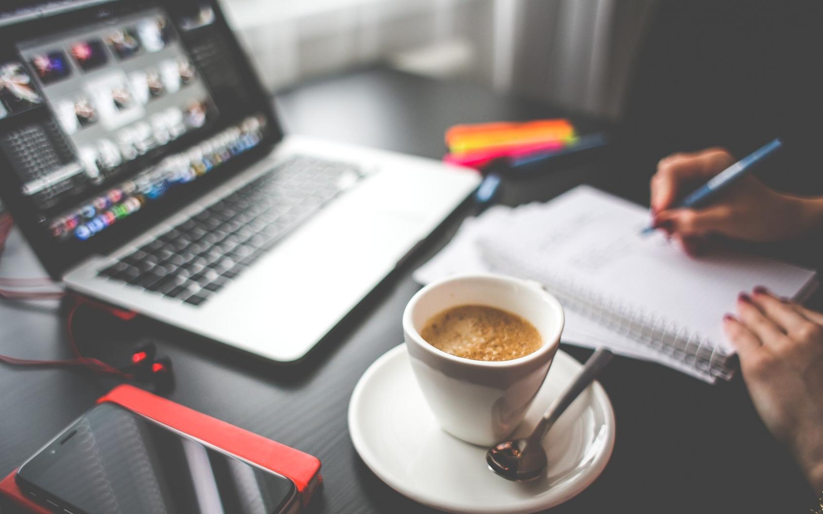 Interfejs programu montażowego podczas sesji szkoleniowej